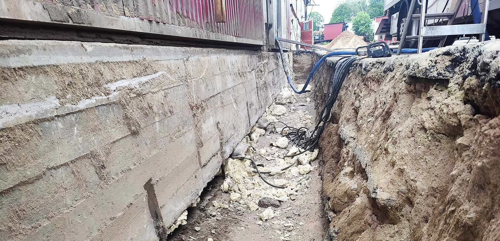 Arbete med geopolymer injektering.